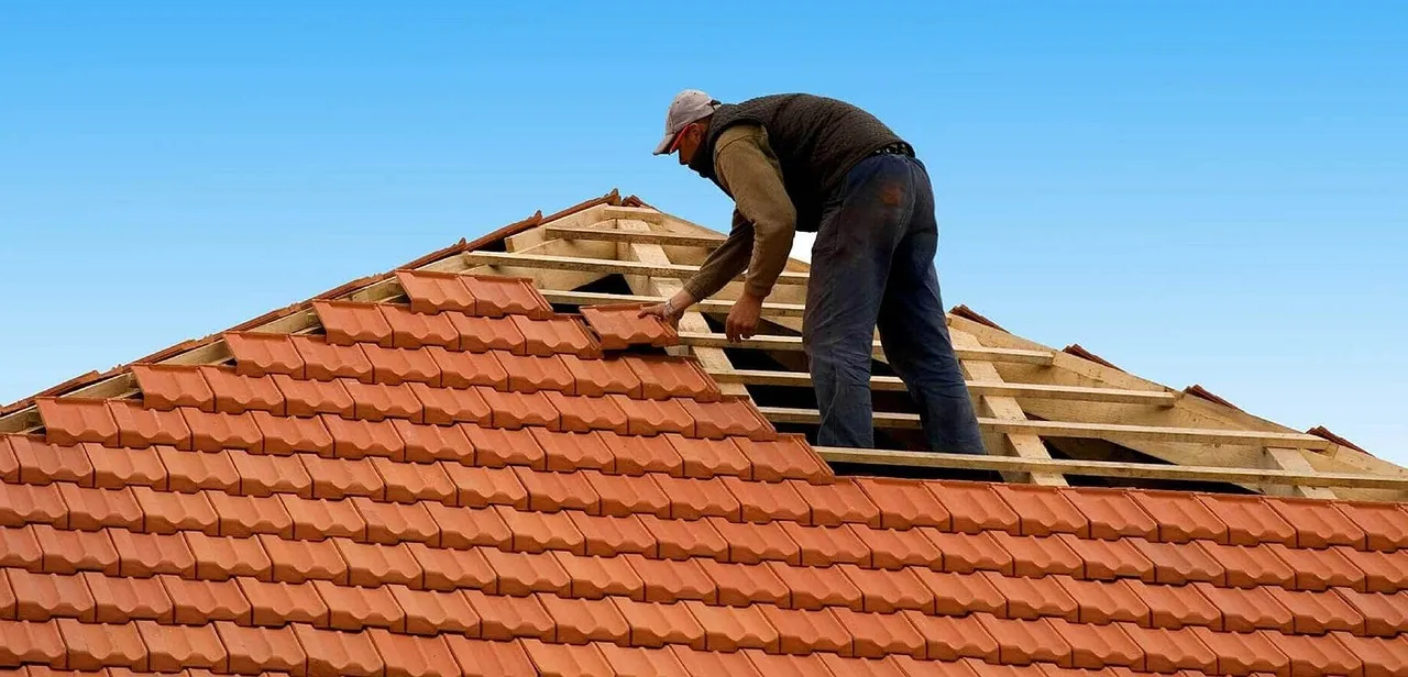 réparation fuite toiture Bletterans – intervention d’urgence et sécurisation